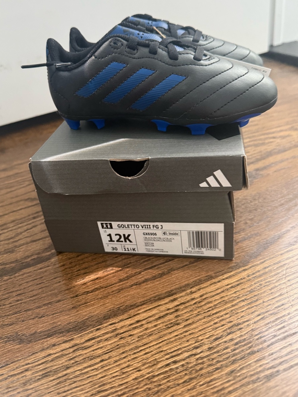 NWT Adidas Black & Blue Youth Soccer Cleats